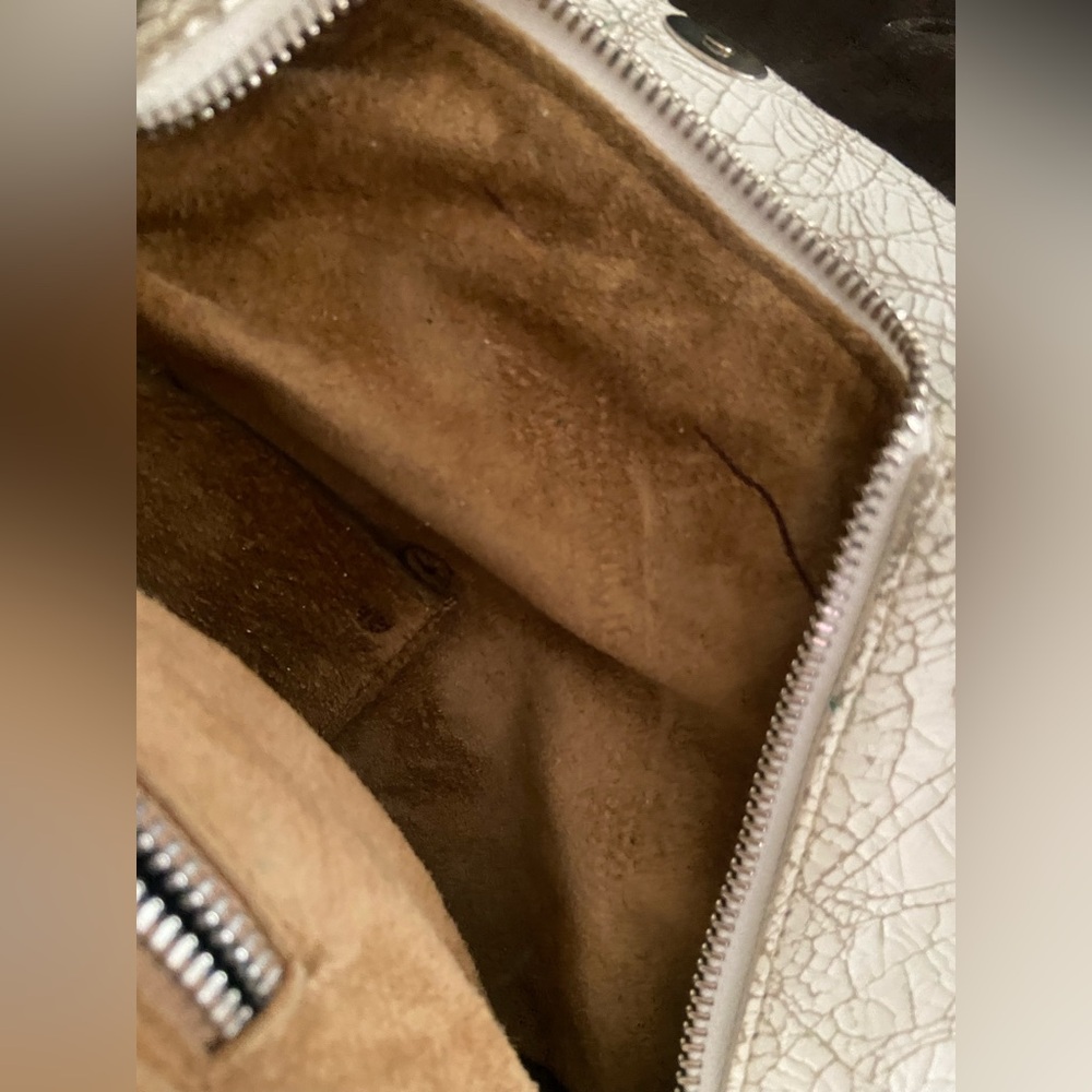 Rare Jane August Distressed Leather Handbag - Picture 10 of 15